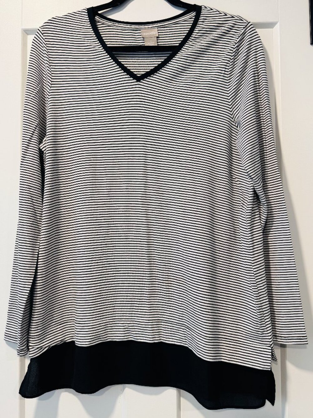 Chico's Black & White Stripe Long-Sleeve Knit V-Neck Top